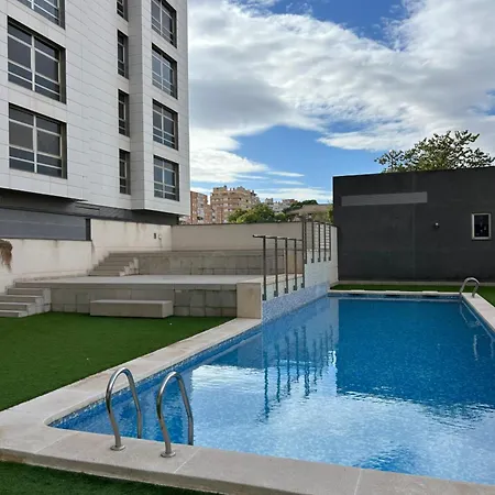 Guillman アパートホテル アリカンテ