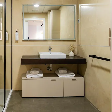 Guillman アパートホテル 3*