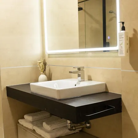 Guillman アパートホテル