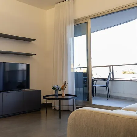 アパートホテル Guillman 3*